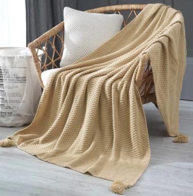 China Amazon Hot Sale Multi Color Anti-Pull White Gray Knit Throw With Fringe for sale