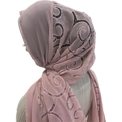 China News Wholesale Chiffon Chiffon Shawl Material Muslim Rhinestones Simple Silk Scarf Hijab Cavity for sale