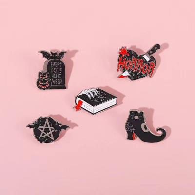 China Europe Halloween Punk Enamel Pin Metal Cobweb Badge Book Shoes Gothic Pin Witch Jewelry Gift Knife Accessories Pin for sale