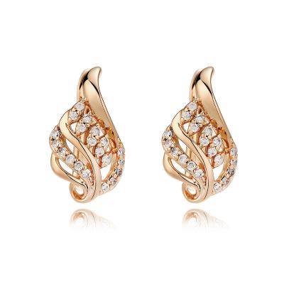 China CLASSIC Aretes Jewelry Stainless Steel Beaded Earrings 18K Gold Plated Environmental Copper Diamond Stud Earrings For Women Gift for sale