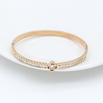 China New Arrival FASHIONABLE Wholesale Luxury Stainless Steel Diamond 18K Gold Plated Bracelet Jewelry Diamond Inlay Style for sale