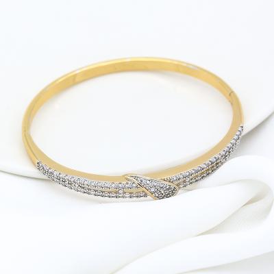 China Fashion Charm And Shape Environmental Protection Copper Diamond Set 18K Gold Bangle Bracelet For Women for sale