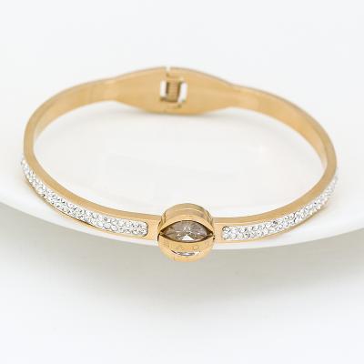 China New Arrival Romantic Wholesale Luxury Simple Stainless Steel Diamond 18K Gold Plated Bangle Fashion Jewelry for sale