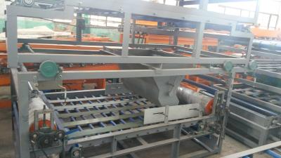 China Energy Saving Compound Lightweight Wall Panel Machine with Automatic Cutting Saw for sale