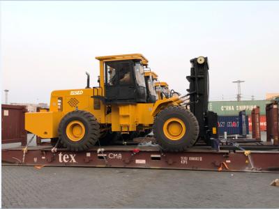 Chine 15 chariot élévateur de terrain accidenté de la tonne 4WD ATV avec le moteur de Weichai à vendre