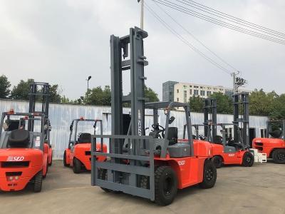 Κίνα 7 Forklift diesel φορτίων τόνου φορτηγό με τη μηχανή ISUZU 6BG1 προς πώληση