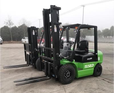 Cina Alberetto 3m/alto albero 5m 2,5 Ton Diesel Forklift Truck in vendita