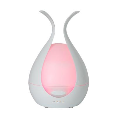 China Portable Small Aromatherapy 200ml Essential Oil Diffuser Electric Ultrasonic Aroma Essential Oil Diffuser for sale