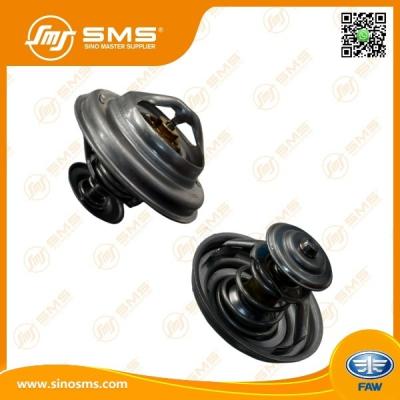 Cina Cummins Termostato 1306010-81D FAW Parti di camion Termostato FAW J5 J6 Motore Termostato Termostato Alloggiamento Termostato auto in vendita