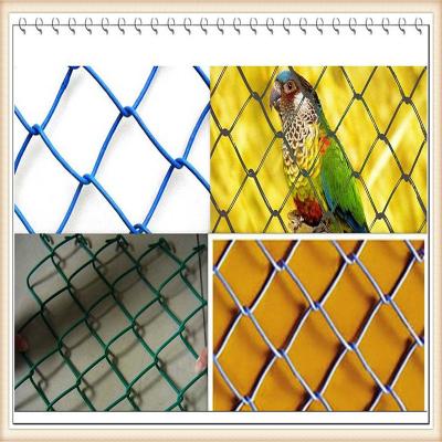 China Custom Green Fence Chain Link , Diamond Wire Mesh Strongly 1.8-4.5mm for sale