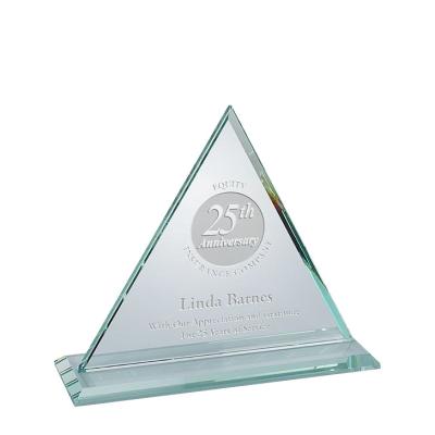 China Europe Manufacture Transparent Triangle Polished Blank Glass Plaque Awards For Souvenirs Gifts for sale