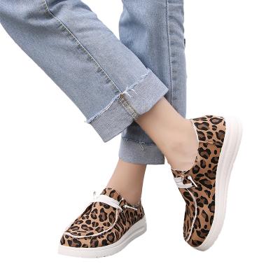 China Fashion Trend Factory Custom 8 Colors Canvas Shoes Lightweight Sneaker Shape Causal Women's Sneakers for sale