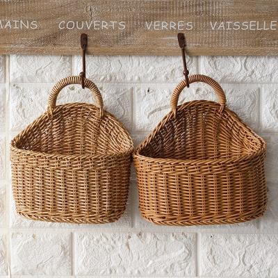 China 1PCS Creative Handmade Woven Hanging Basket Storage Plastic Weaving Basket For Wall Home Decoration Hanging Basket for sale