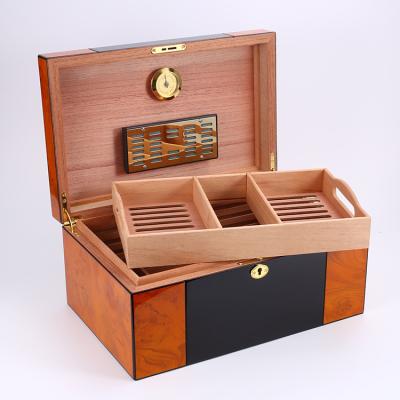 China Portable In Stock Solid Wooden Cigar Humidor Box With Lock Saving Large Humidor Cabinet Factory for sale