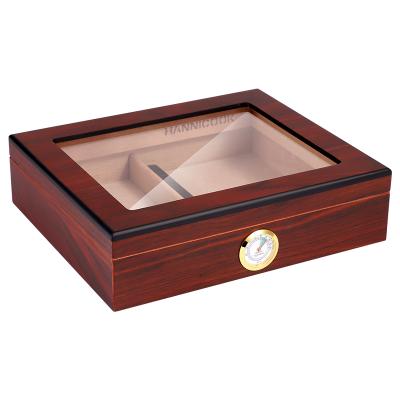 China New Design Portable Handmade Wooden Cigar Humidor Cedar Veneer Inside Desktop Box for sale