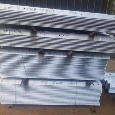 China Overhead Pipeline Overhead Fittings 2018 Hot Dip Galvanized Cross Arm Angle Steel for sale