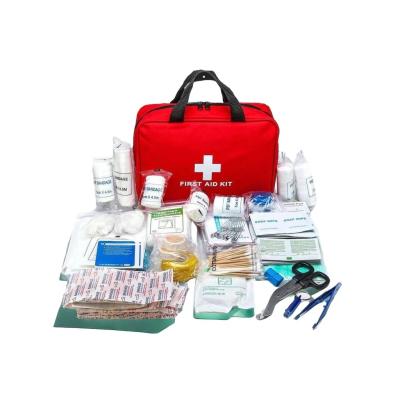 China Emergency Medical Supplies Storage Compact Car First Aid Kit with Medical Materials for sale