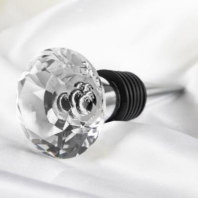 China Creative Europe Wedding Party Gifts And Decorations With Reusable Diamond And Crystal Wine Plugs for sale