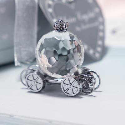 China Silver Car Crystal Pumpkin Carriage Wedding Gift Metal Wedding Souvenir From Europe Given To Guests for sale