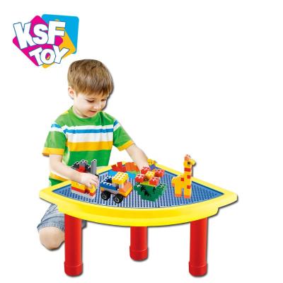 China Creative Building Toy DIY Set Toys Development Learning Building Block Study Table Toy Brick For Children for sale