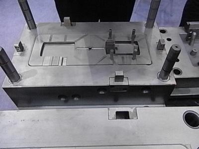 China High Polishing hot runner mould , ABS , PC Multi Cavity injected molded plastic for sale