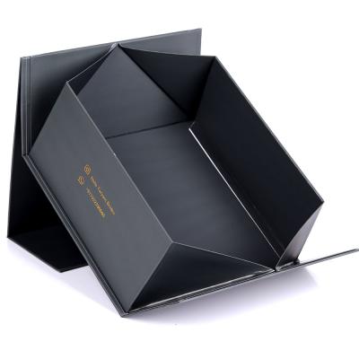 China Dark Gray Luxury Large Magnet Cardboard Gift Boxes Clothing Shoes Package Bags Recyclable Custom Exclusive Hot Stamping Folding Eco Bags for sale