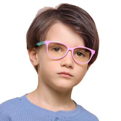 China Anti Blue Ray 2021 2022 DCOPTICAL Silicone Kids Computer Glasses Kids Optical Blue Light Blocking Glasses With Case for sale