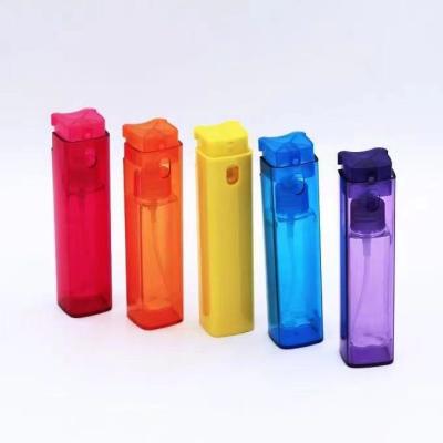 China Plastic Mini Empty Refillable Makeup Cosmetic Essential Oils 10ml Square Spray Bottle for sale