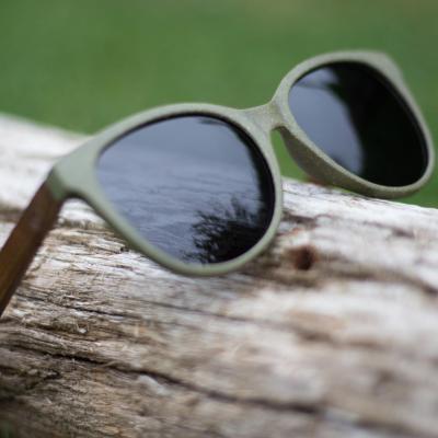 China Fashion Sunglasses Factory Manufacture Eco Friendly Recycled Biodegradable Wheat Straw Fiber Frame Wooden Temples Arms Polarized Sunglasses for sale