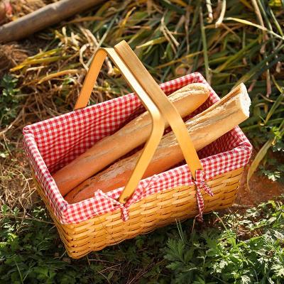 China Natural Wood Chips Square Picnic Basket Handmade Decor-Wood Wedding Flower Basket Home Viable Gift for sale