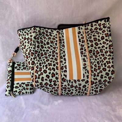 China Wholesale Hot Sale Waterproof Beach Tote Bag Handbag Neoprene Fashion Customized Beach Leopard Print Fashion High Quality for sale