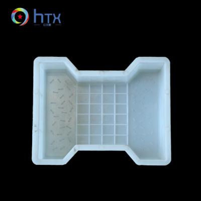 China Concrete Interlocking Plastic Paver Mould For Garden Paths for sale