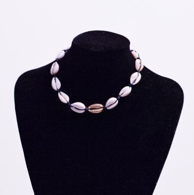 China Handcrafted Shell Jewelry Set Natural Shell Bracelet Necklace Jewelry Sets For Women for sale