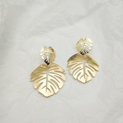 China Hot Sale TRENDY High Quality Personality All Match Alloy Leaves Earrings Hollow Leaf Wedding Bride Earrings for sale