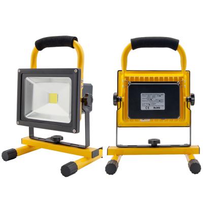 China Rechargeable RGB Theme Park Housing Lamp Portable 10w 20w 30w 50w Led Solar Lantern Light for sale