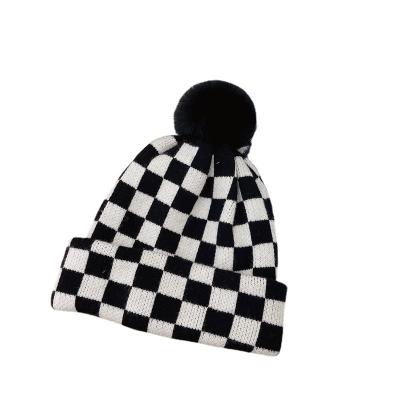 China JOINT Checkerboard Knitted Beanie Beanie Skullies Hat Womens Beanie Hats for sale