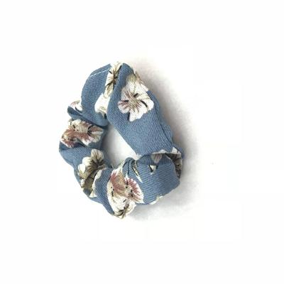 China Fashion Women Hair Accessories Fabric Printing Hair Scrunchies For Girls High Quality Silk Hair Scrunchie for sale