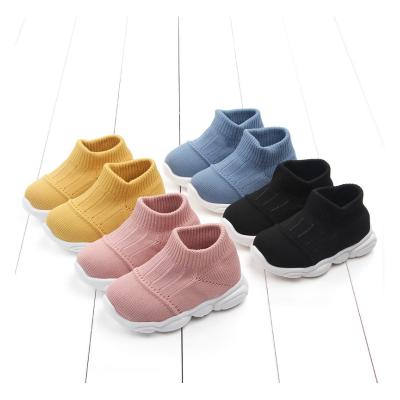 China Other Cheap Animal Bear Slippers Beds Baby Spa Summer Rainbow Rainbow Rubber Bedroom Slides Sandals for Kids Child Women for sale