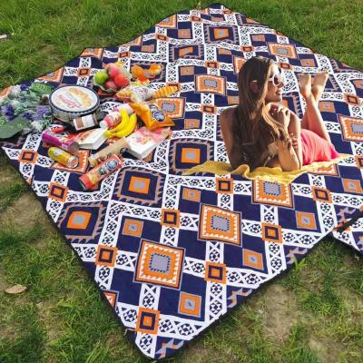 China 2022 Oxford Custom Extra Large Portable Plaid Picnic Blanket 3m Waterproof Outdoor Door Mat for sale