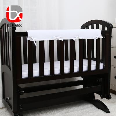 China Nondisposable White Crib Bumper Cover Breathable Baby Crib Rail Cover for sale