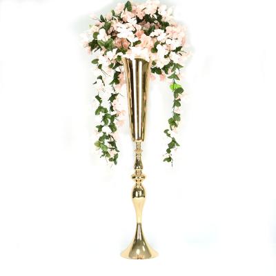 China Shiny Gold Wedding Vases 88cm Height table centerpiece Metal Gold Silver Trumpet vase for Wedding Home Decoration for sale