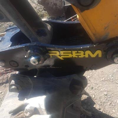 中国 Hydraulic or Manual Power Type Improve Construction Efficiency with Excavator Quick Hitch 販売のため