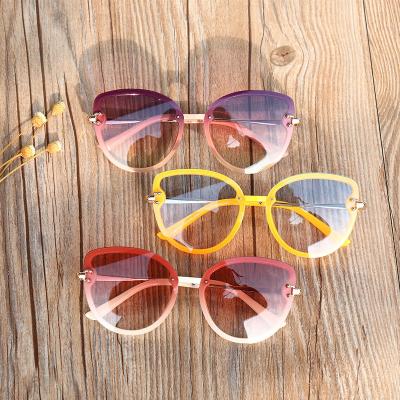 China 2022 Wholesale Fashion Glass Sunglasses Dismountable Women Men Custom Logo Sun Glasses Polarized Sunglasses for sale