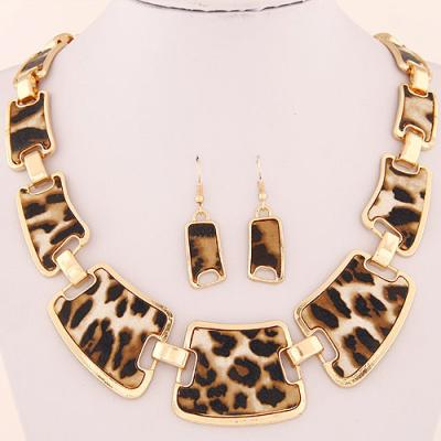 China Super Beautiful And Durable New Design Leopard Print Necklace Earring Set Jewelry Set for sale