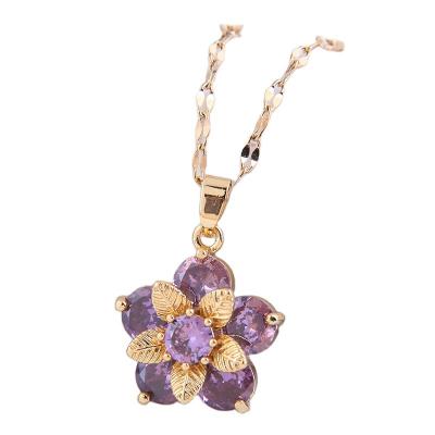 China New style durable wholesale necklace flower diamond necklace exquisite atmosphere and fashion for sale