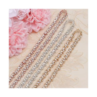 China Factory Design Popular Wonderful Beauty Rhinestone Plastic Trim for sale