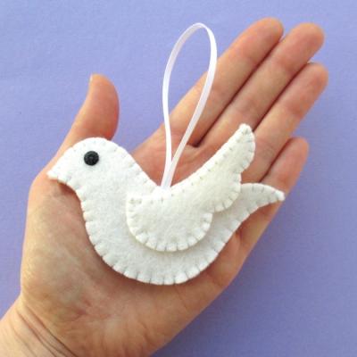 China Christmast Ornament Factory Wholesale Custom Handmade Christmas Tree Ornament Wool Felt Turtle White Soft Dove With Custom Pattern for sale