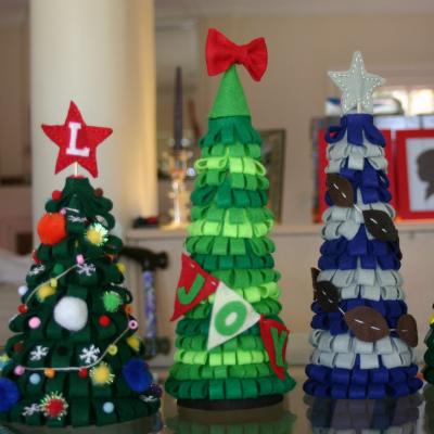 China Factory custom modern cheap price high quality Eco friendly Christmas tree soft wool felt 3d kid room decoration Christmas tree with strip lights for sale