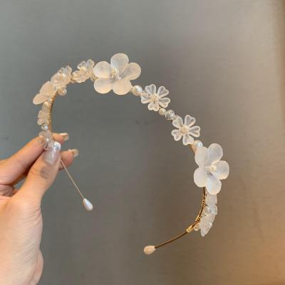 China Daily Wear Tracy and Herry New Women Fashion Luxury Hair Accessories Acrylic Pearl Thin Hairband Baroque Handmade Wedding Bridal Headbands for sale