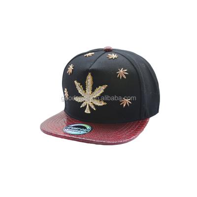 China JOINT Flat Leather Brim Snap Back Caps And Metal Logo Baseball Cap Customized 5 Panel Hats for sale